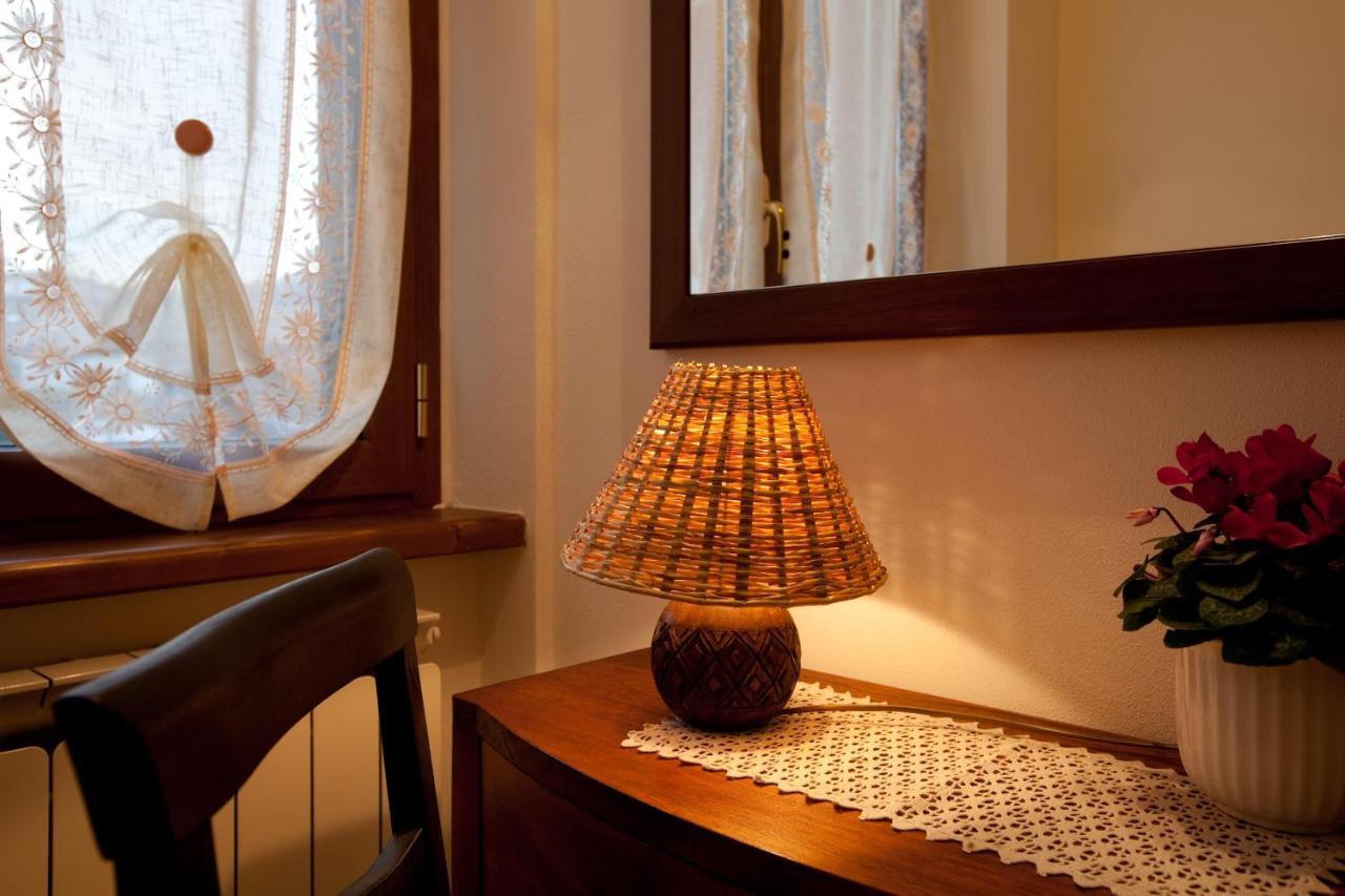 Hotel Il Vecchio Noce Brugnato Exterior foto